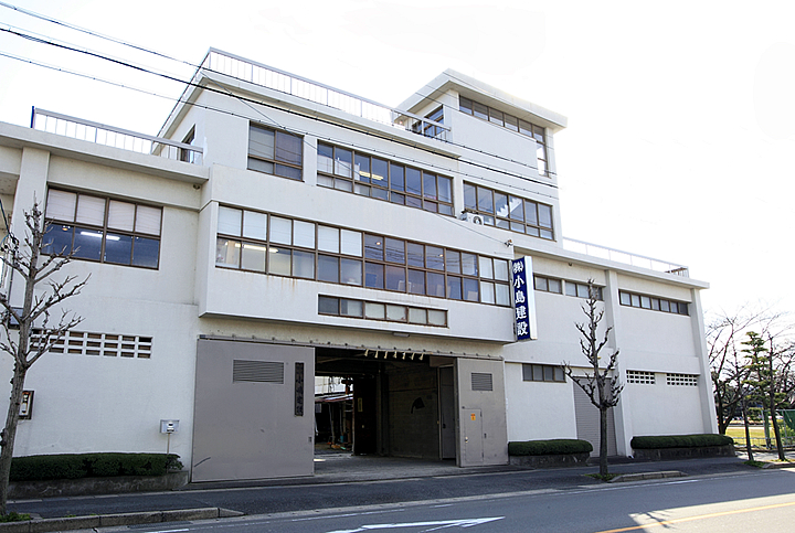 本社外観